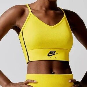 Nike Air ribbed, cropped tank top sz L